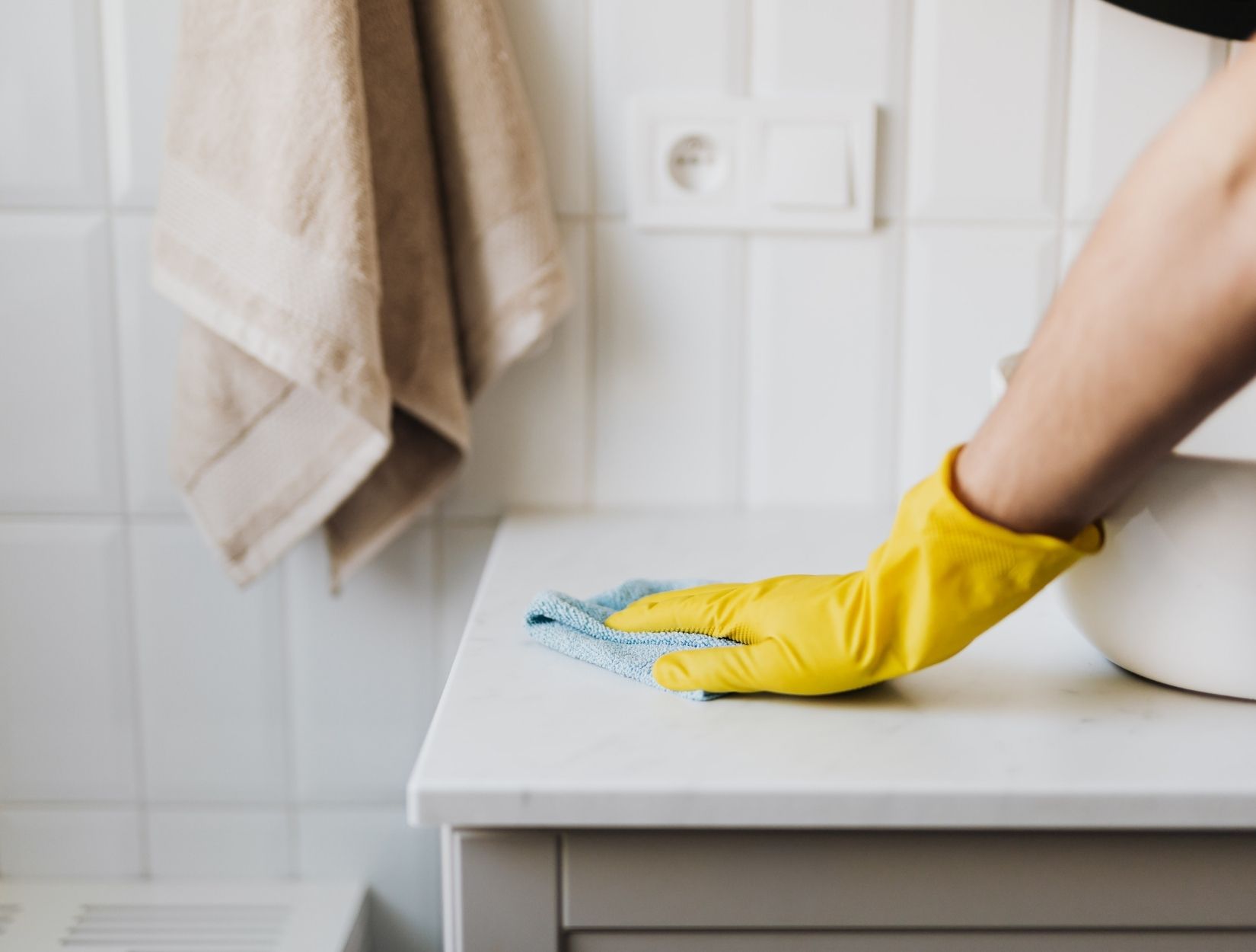 What is office cleaning service